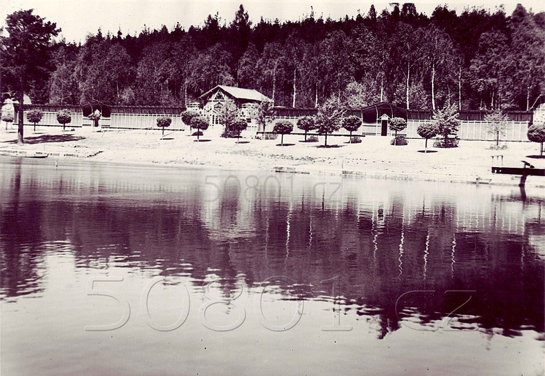 1307